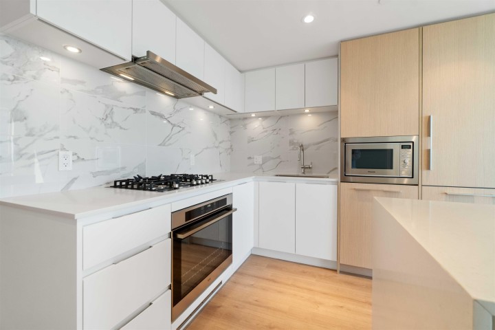 Photo 12 at 2304 - 1500 Fern Street, Lynnmour, North Vancouver