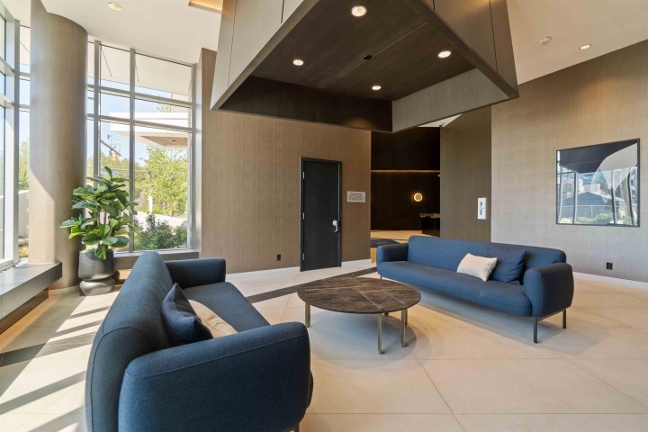 Photo 4 at 2304 - 1500 Fern Street, Lynnmour, North Vancouver