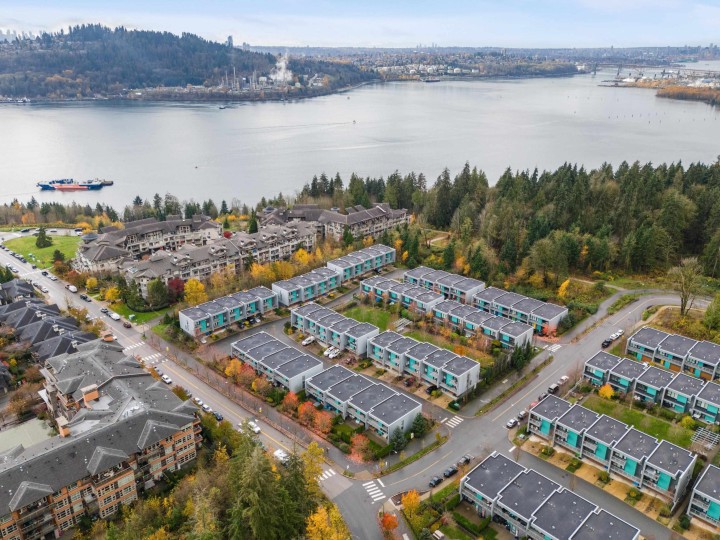 Photo 12 at 3 - 3595 Salal Drive, Roche Point, North Vancouver