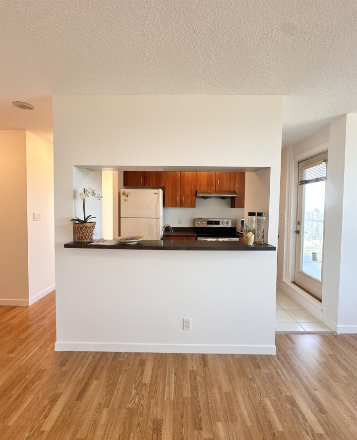 Photo 9 at 2409 - 3663 Crowley Drive, Collingwood VE, Vancouver East