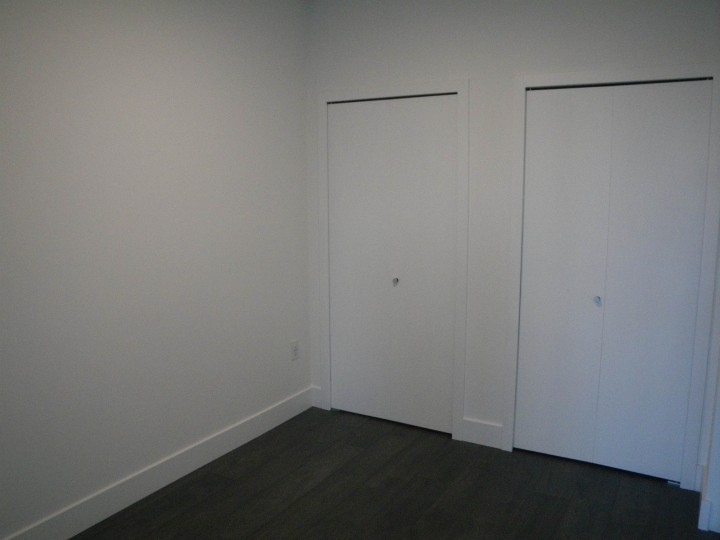 Photo 9 at 316 - 2435 Kingsway, Collingwood VE, Vancouver East