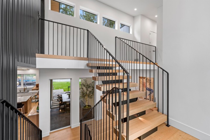 Photo 17 at 4528 Skyline Drive, Canyon Heights NV, North Vancouver