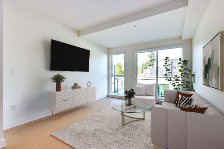 Photo 1 at 564 - 422 E 3rd Street, Lower Lonsdale, North Vancouver