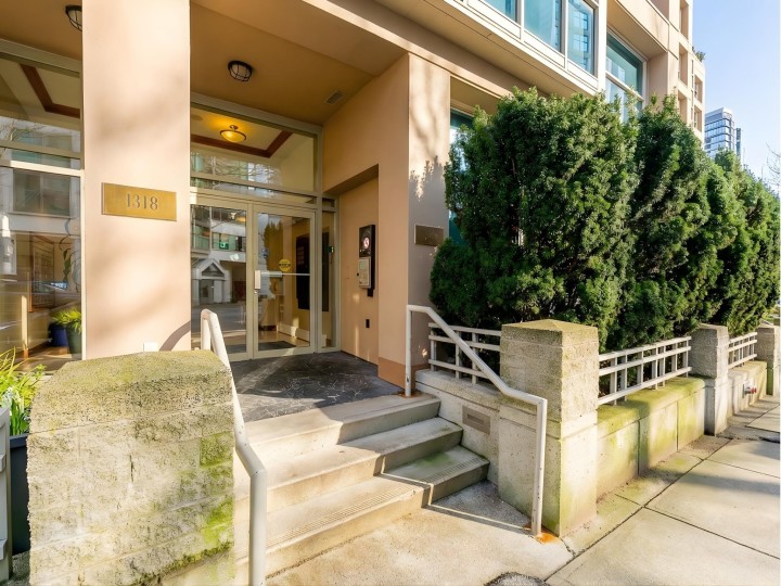 Photo 32 at 1102 - 1318 Homer Street, Yaletown, Vancouver West