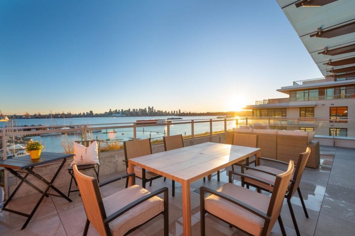 Photo 2 at 520 - 755 Harbourside Drive, Harbourside, North Vancouver