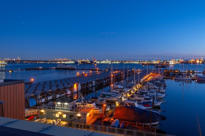 Photo 10 at 520 - 755 Harbourside Drive, Harbourside, North Vancouver