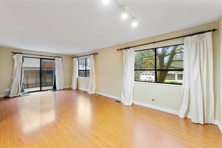 Photo 16 at 1064 Ruthina Avenue, Canyon Heights NV, North Vancouver