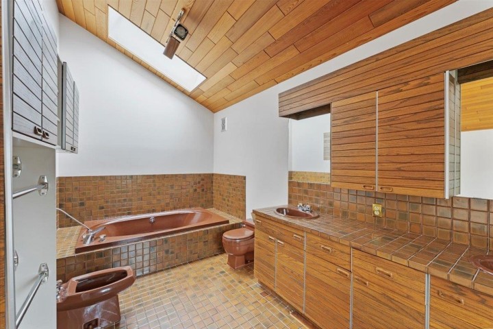 Photo 32 at 1064 Ruthina Avenue, Canyon Heights NV, North Vancouver