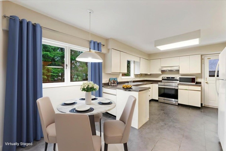 Photo 18 at 1064 Ruthina Avenue, Canyon Heights NV, North Vancouver