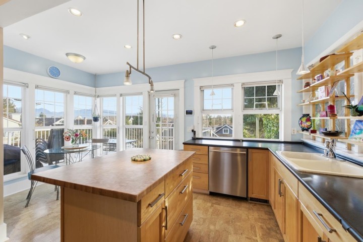 Photo 12 at 3662 Oak Street, Cambie, Vancouver West