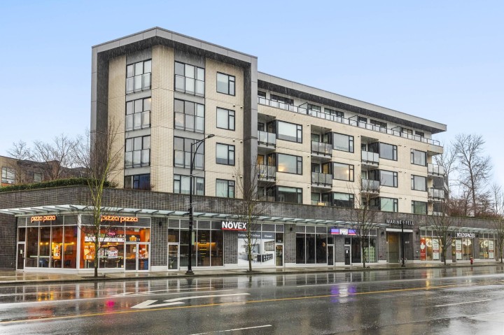 Photo 1 at 201 - 725 Marine Drive, Harbourside, North Vancouver