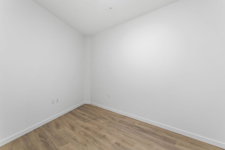 Photo 24 at 201 - 725 Marine Drive, Harbourside, North Vancouver