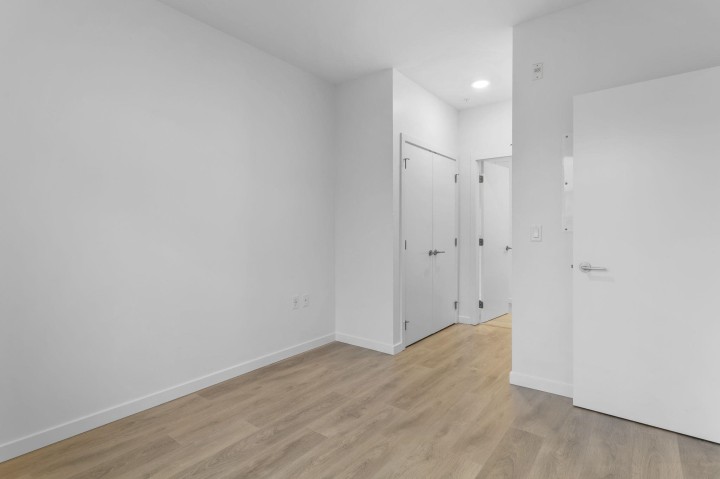 Photo 18 at 201 - 725 Marine Drive, Harbourside, North Vancouver