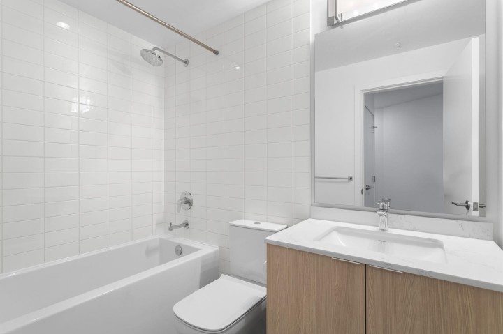 Photo 25 at 201 - 725 Marine Drive, Harbourside, North Vancouver