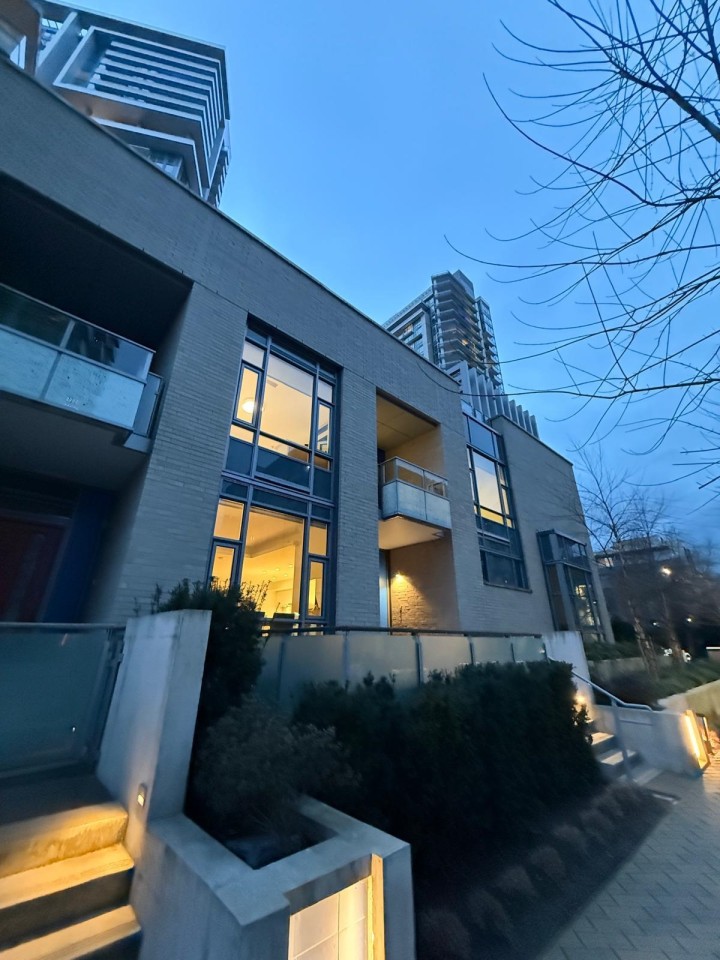 Photo 19 at 107 - 1500 Fern Street, Lynnmour, North Vancouver