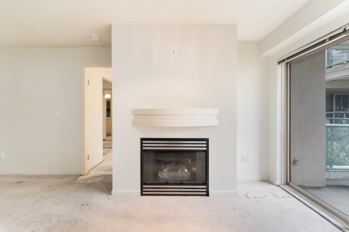 Photo 7 at 218 - 332 Lonsdale Avenue, Lower Lonsdale, North Vancouver