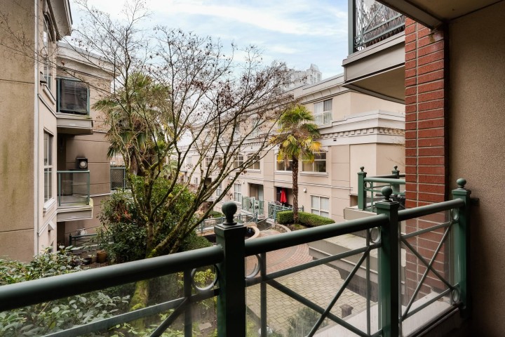 Photo 21 at 218 - 332 Lonsdale Avenue, Lower Lonsdale, North Vancouver