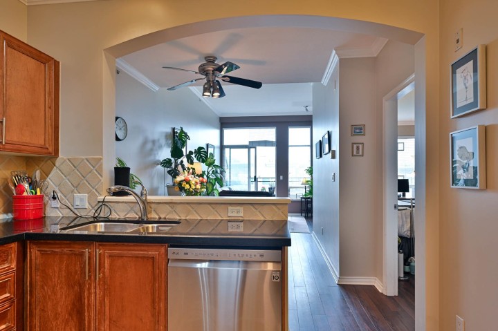 Photo 6 at 407 - 2175 Salal Drive, Kitsilano, Vancouver West