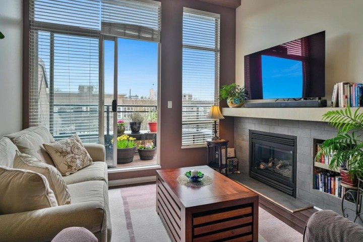 Photo 16 at 407 - 2175 Salal Drive, Kitsilano, Vancouver West