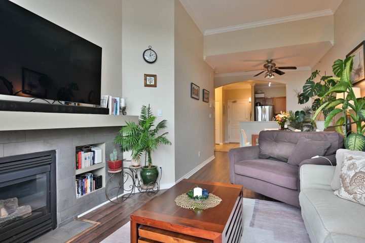 Photo 10 at 407 - 2175 Salal Drive, Kitsilano, Vancouver West