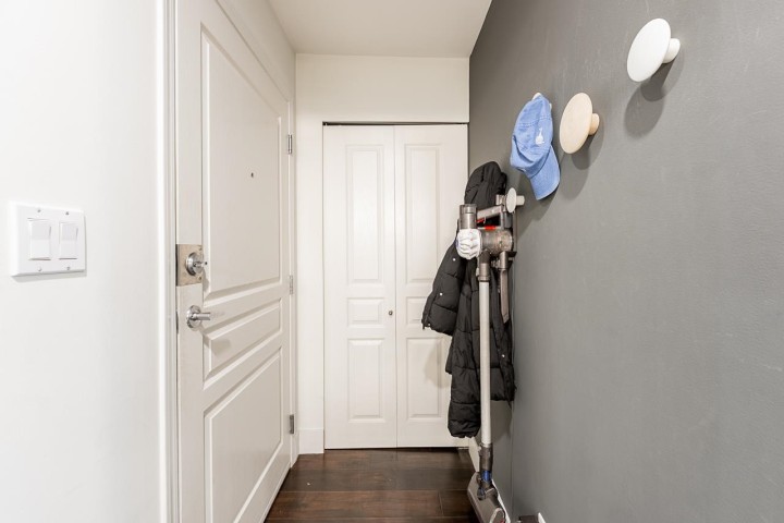 Photo 17 at 203 - 2140 W 12th Street, Kitsilano, Vancouver West