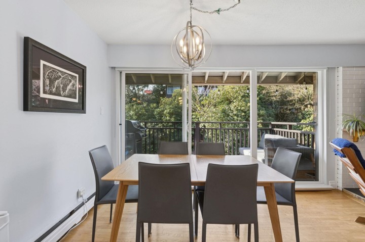 Photo 2 at 214 - 555 W 28th Street, Upper Lonsdale, North Vancouver