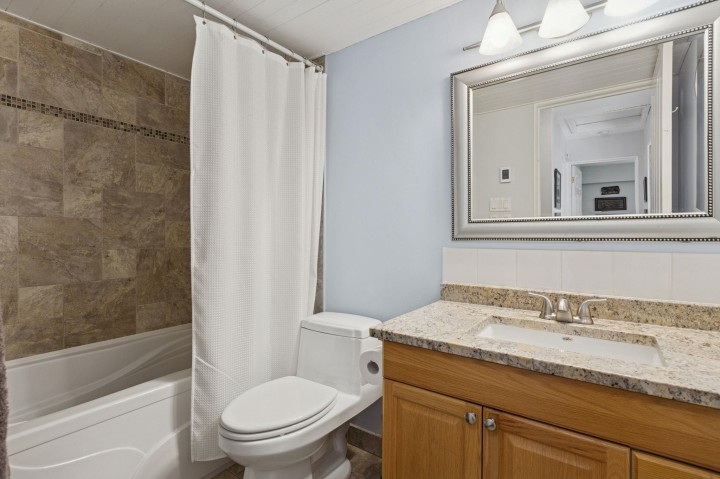 Photo 24 at 214 - 555 W 28th Street, Upper Lonsdale, North Vancouver