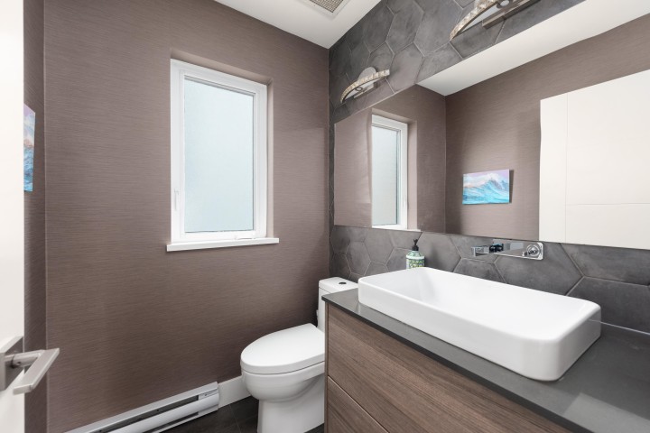 Photo 13 at 147 St. Patricks Avenue, Lower Lonsdale, North Vancouver