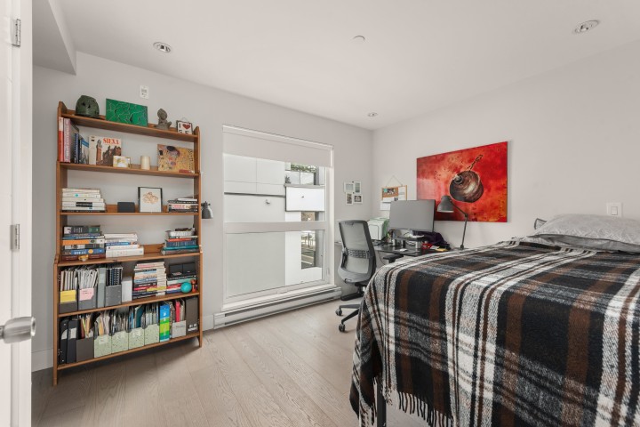 Photo 15 at 147 St. Patricks Avenue, Lower Lonsdale, North Vancouver