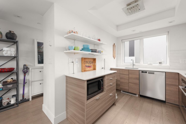 Photo 11 at 147 St. Patricks Avenue, Lower Lonsdale, North Vancouver