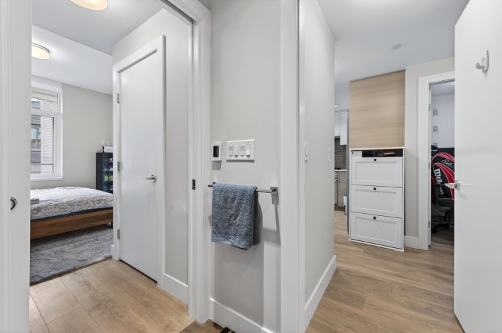 Photo 27 at 406 - 3451 Sawmill Crescent, South Marine, Vancouver East