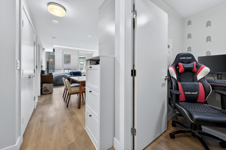 Photo 7 at 406 - 3451 Sawmill Crescent, South Marine, Vancouver East