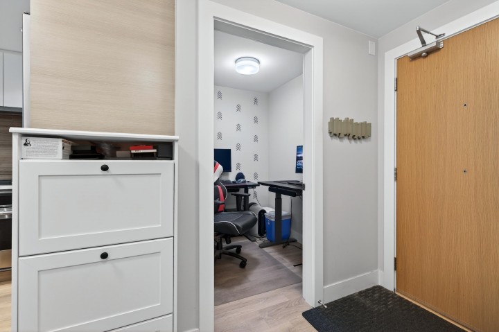 Photo 5 at 406 - 3451 Sawmill Crescent, South Marine, Vancouver East