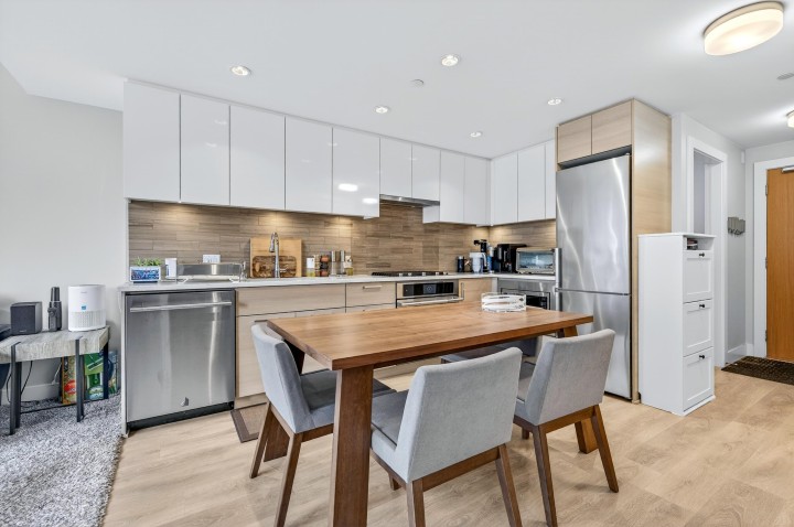 Photo 10 at 406 - 3451 Sawmill Crescent, South Marine, Vancouver East
