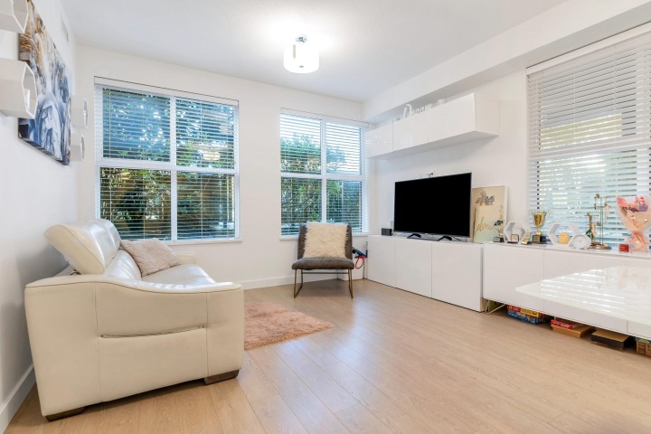 Photo 3 at 107 - 7988 Yukon Street, Marpole, Vancouver West