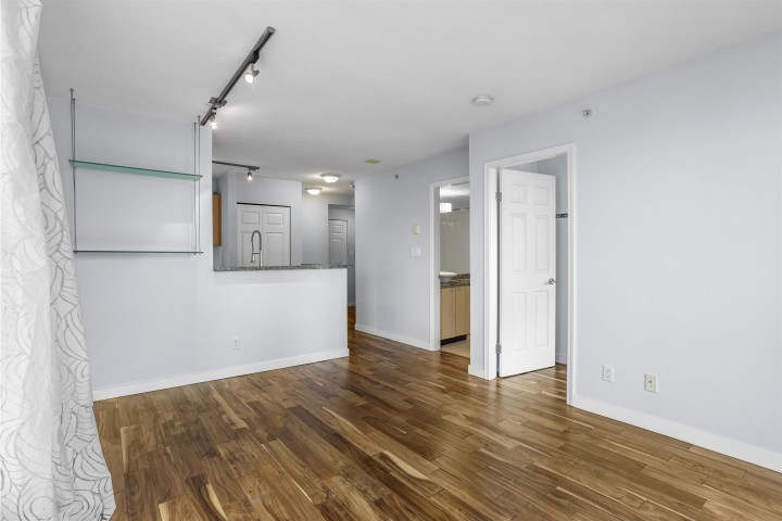 Photo 12 at 1506 - 1420 W Georgia Street, West End VW, Vancouver West