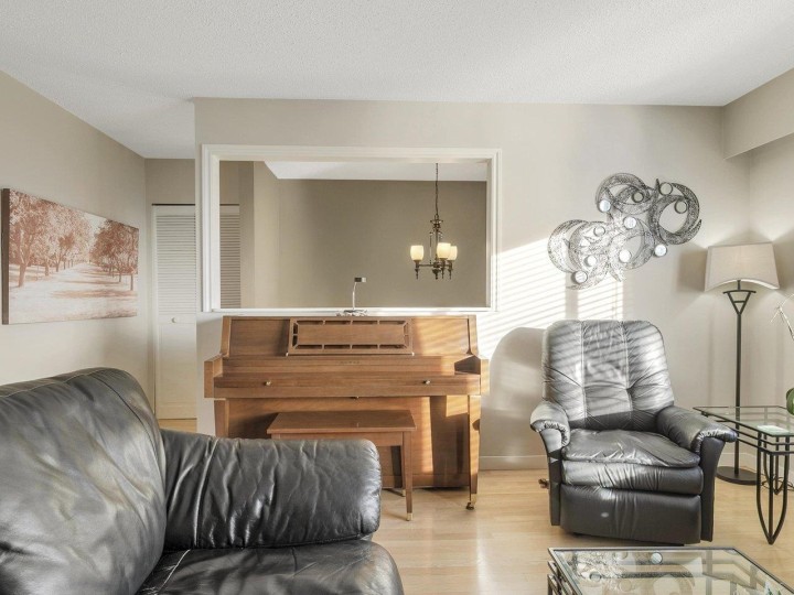 Photo 9 at 324 W 28th Street, Upper Lonsdale, North Vancouver