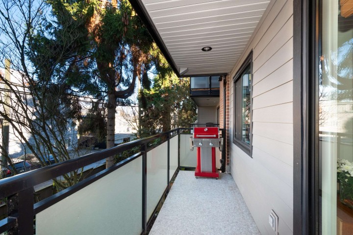 Photo 7 at 212 - 2255 York Avenue, Kitsilano, Vancouver West