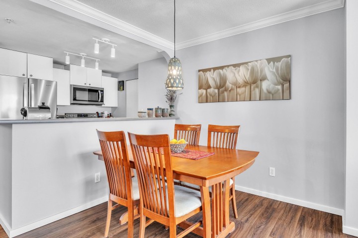 Photo 6 at 211 - 1111 Lynn Valley Road, Lynn Valley, North Vancouver