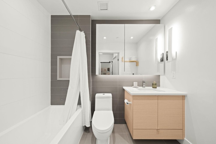 Photo 18 at 519 - 3438 Sawmill Crescent, South Marine, Vancouver East