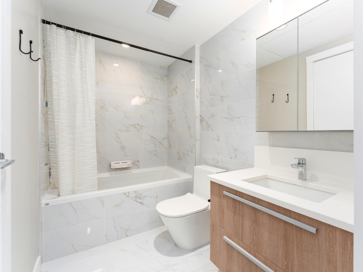 Photo 17 at 101 - 2738 Library Lane, Lynn Valley, North Vancouver