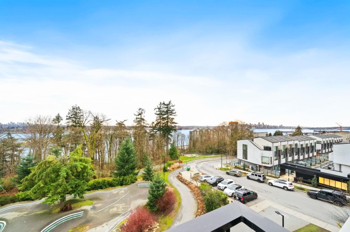 Photo 18 at 304 - 707 E 3rd Street, Queensbury, North Vancouver