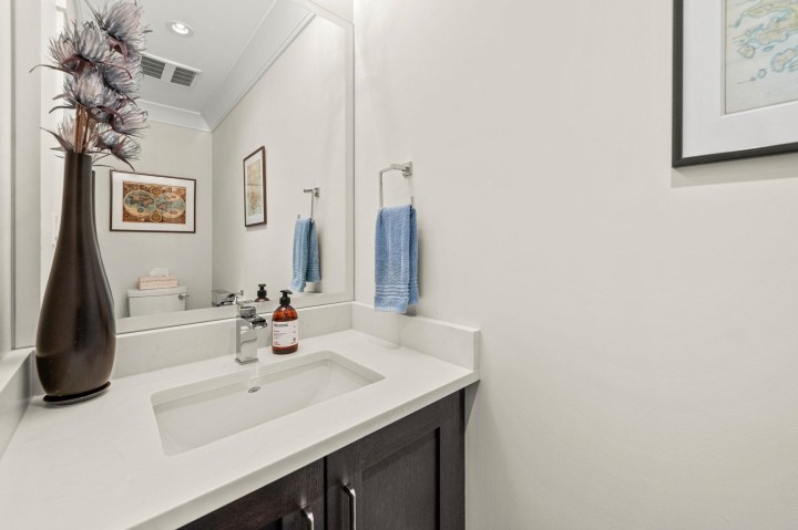 Photo 18 at 244 E 18th Street, Central Lonsdale, North Vancouver