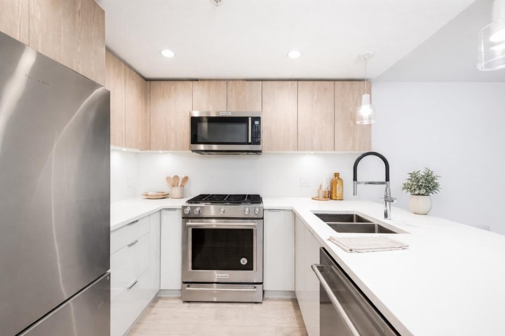 Photo 7 at 116 - 108 E 8th Street, Central Lonsdale, North Vancouver