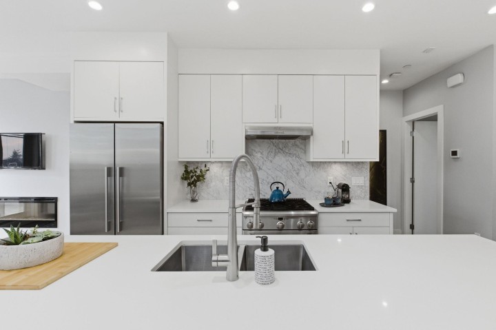 Photo 6 at 255 E 6th Street, Lower Lonsdale, North Vancouver