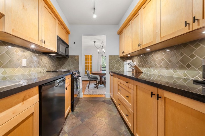 Photo 17 at 209 - 1720 W 12th Avenue, Fairview VW, Vancouver West