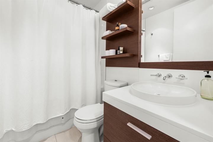 Photo 11 at 607 - 2528 Maple Street, Kitsilano, Vancouver West