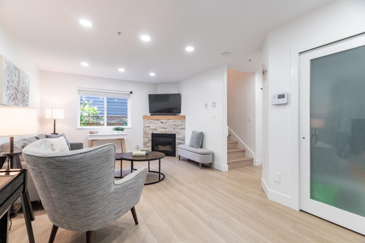 Photo 7 at 2 - 1233 W 16th Street, Norgate, North Vancouver