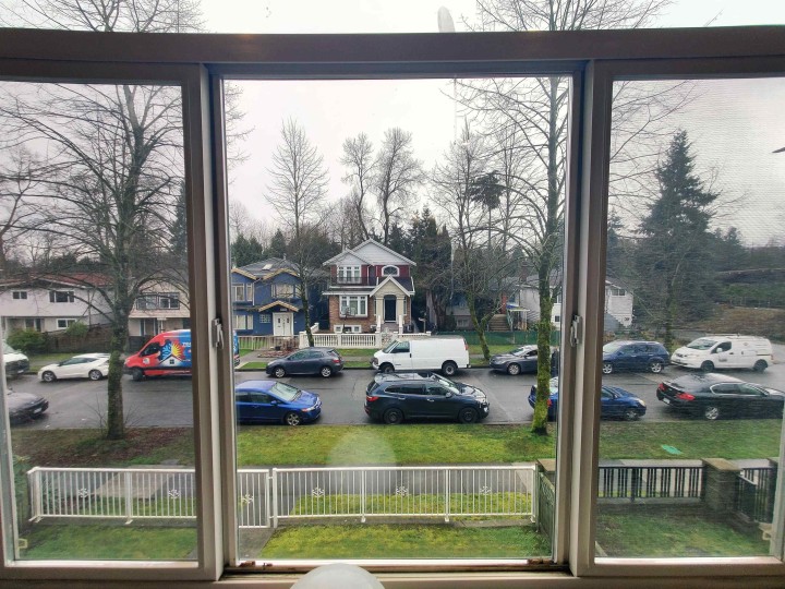 Photo 6 at 3461 William Street, Renfrew VE, Vancouver East