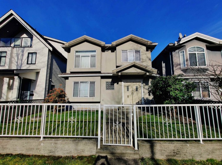 Photo 1 at 3461 William Street, Renfrew VE, Vancouver East